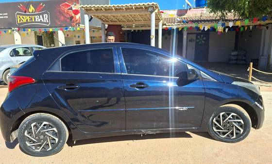 HYUNDAI HB20 1.0 COMFORT 12V FLEX 4P MANUAL